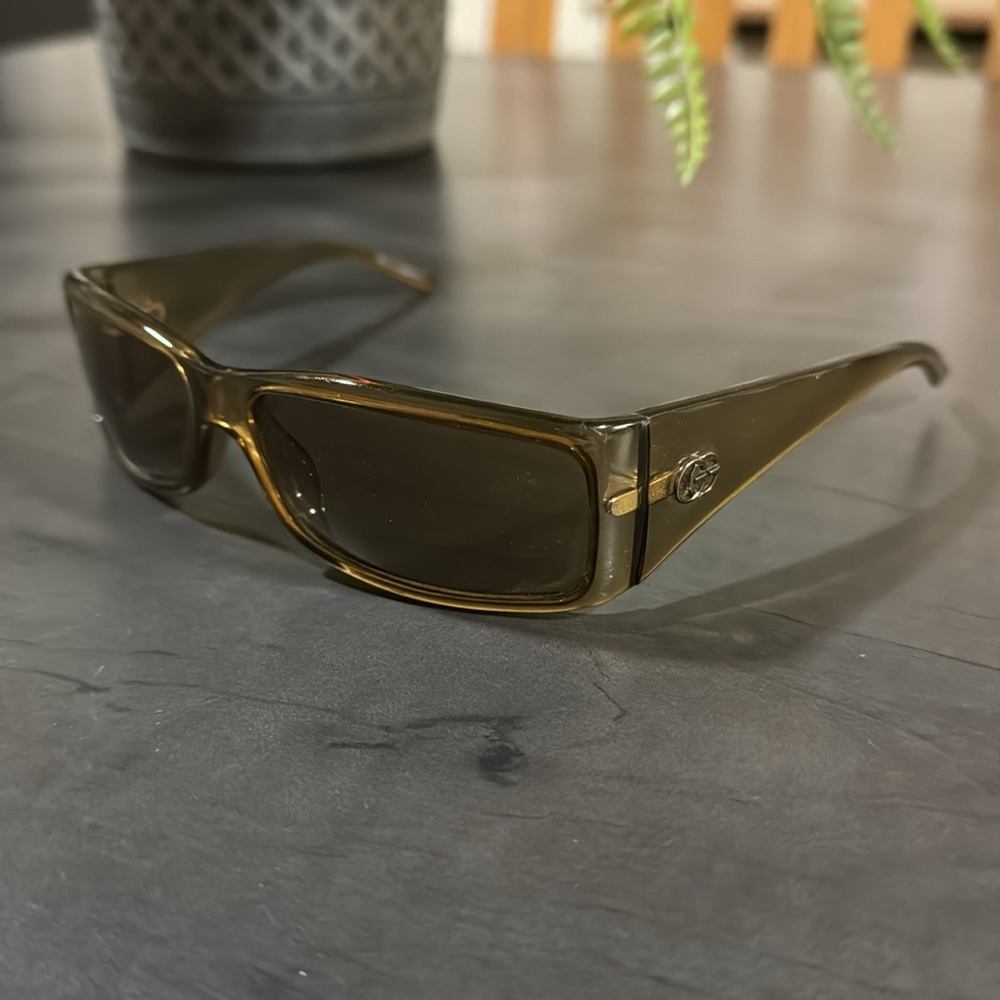 Authentic Gucci Vintage Sunglasses with Official Lens Wipe